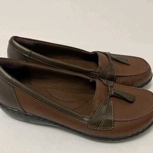 Clarks Brown and Dark Brown Leather Loafers for Women SZ 7.5